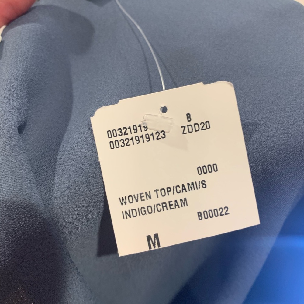 F21 blue & white chiffon-like cami - Picture 5 of 5
